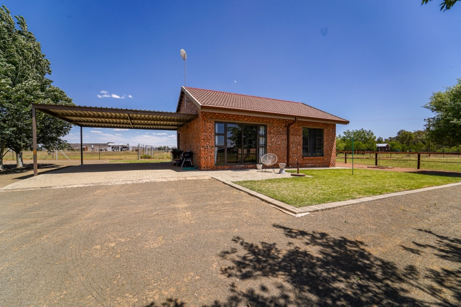 10 Bedroom Property for Sale in Bainsvlei Free State